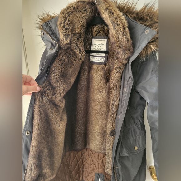 Abercrombie and Fitch two in one coat 💕 - Picture 3 of 10